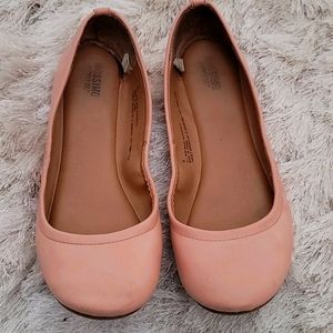Mossimo flat ballerinas